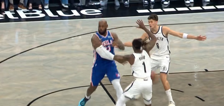 心意相通！VJ谈詹姆斯助攻：我们眼神交汇 我就知道那意味着什么