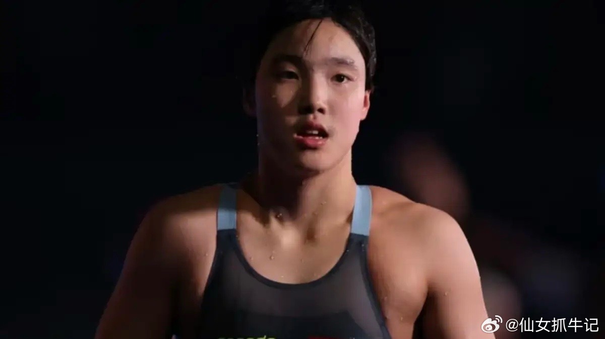 13岁小将破亚运纪录！于子迪200蝶夺冠惊艳全场
