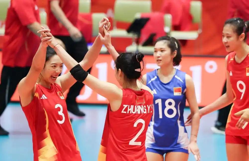 中国女排小组头名晋级，八强赛对阵越南队